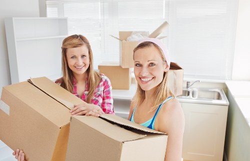 Commercial moving truck service in Highbury area